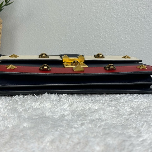 Gucci Animalier Lock Leather Shoulder Bag - Picture 6 of 17